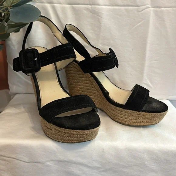 Marc Fisher Hipiee 2 black suede straps 8 1/2M espadrille wedge sandals - Picture 2 of 12